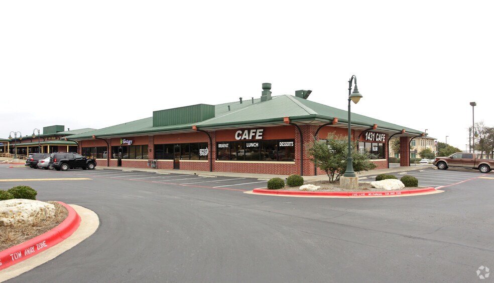 More Photos Of 601 E Whitestone- Blvd, Cedar Park Unknown For Lease