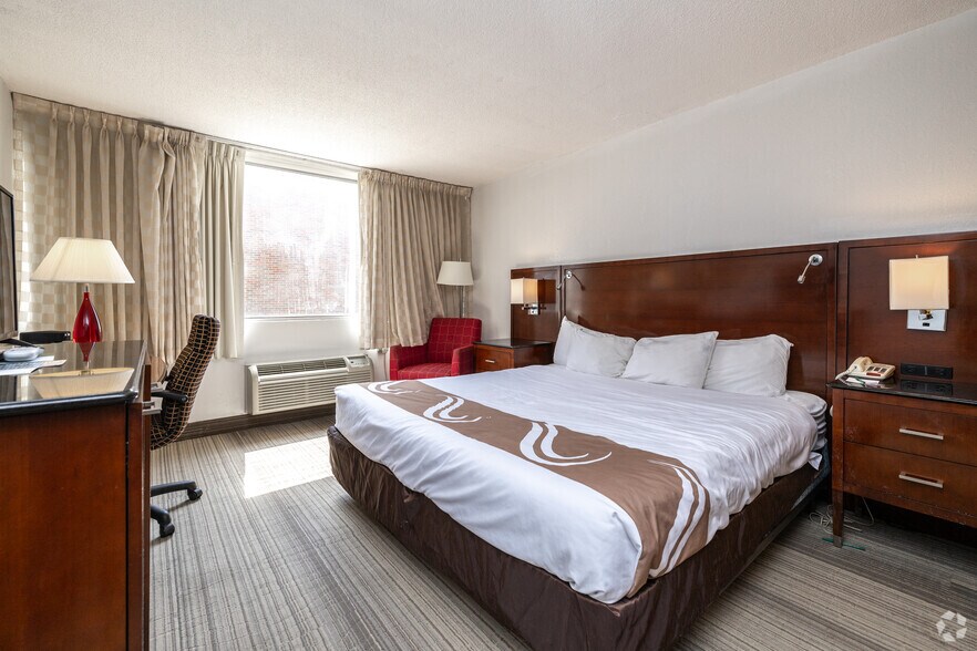 More Photos Of 2306 E Main St, Albert Lea Hospitality For Sale