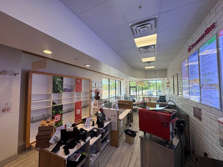 More Photos Of 5270 Airline Rd, Arlington Freestanding For Lease
