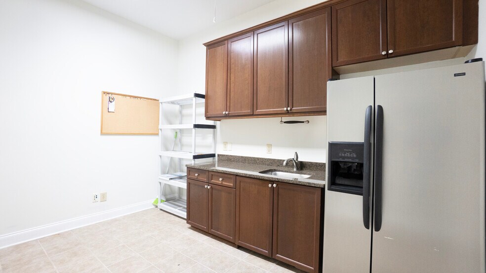 More Photos Of 1325 Satellite Blvd, Suwanee Office For Sale