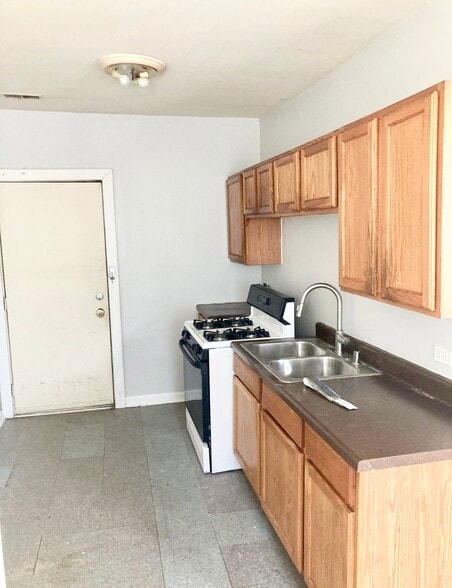More Photos Of 1422-1424 W Garfield Blvd, Chicago Apartments For Sale