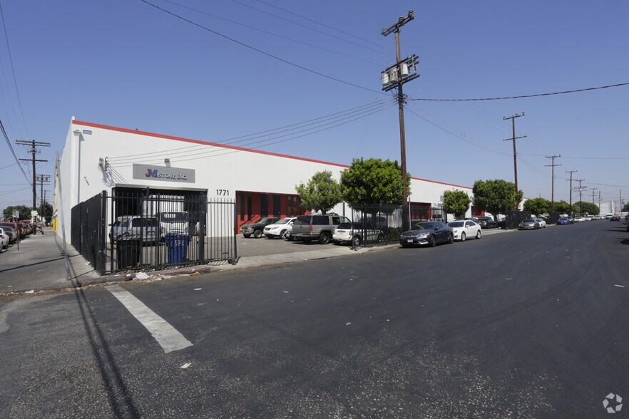 More Photos Of 1771-1837 E 46th St, Los Angeles Warehouse For Lease