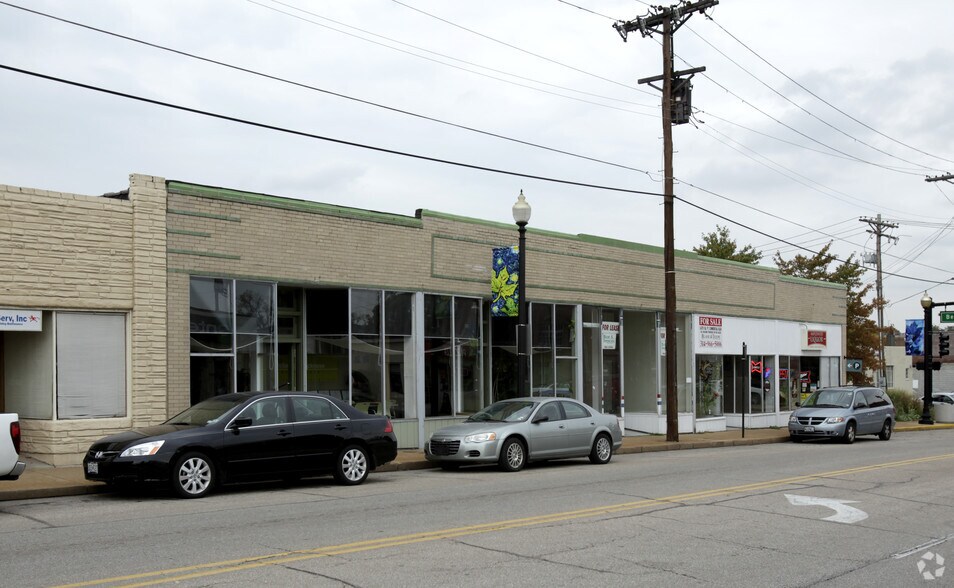 More Photos Of 7203-7217 Manchester Rd, Maplewood Storefront For Lease