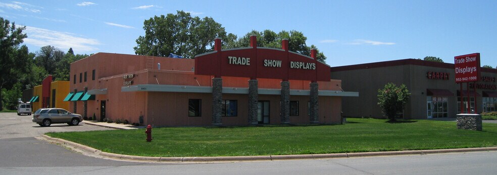 More Photos Of 2401 Highway 13 W, Burnsville Warehouse For Sale