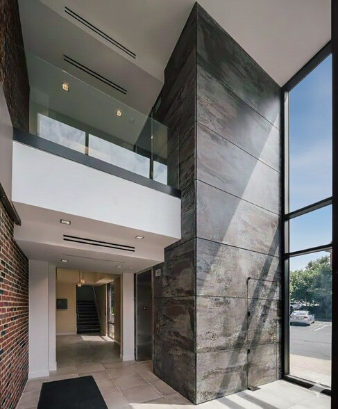 More Photos Of 355 Main St, Armonk Unknown For Lease