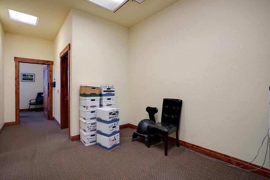 More Photos Of 675 Snapdragon Way, Steamboat Springs Office For Sale