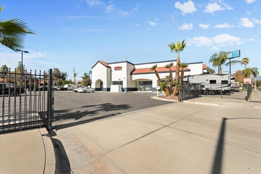Primary Photo Of 1313 Rv Center Dr, Colton Auto Dealership For Sale
