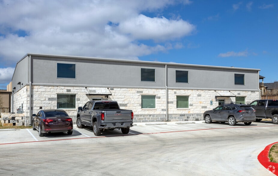 More Photos Of 7696 183A, Leander Warehouse For Lease
