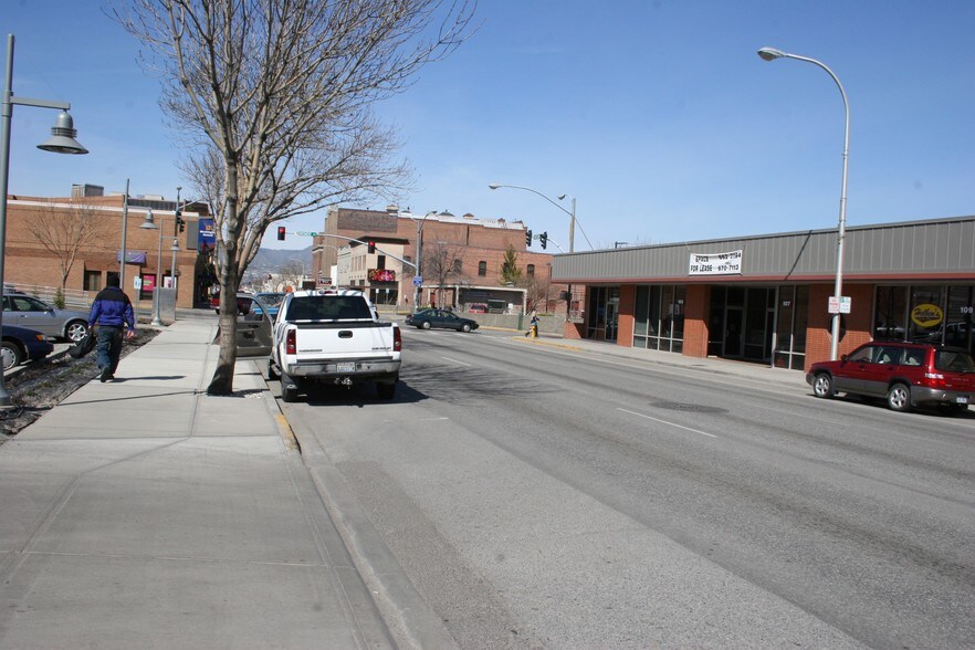 More Photos Of 101-111 S Mission Ave, Wenatchee Office For Lease