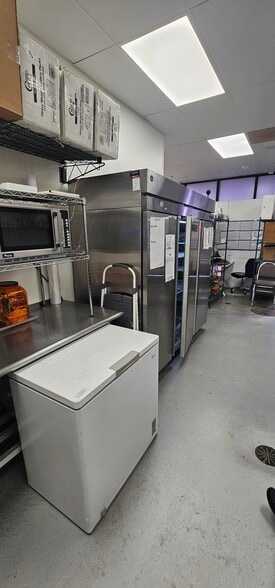 More Photos Of 7370-7392 S Olympia Ave, Tulsa General Retail For Lease