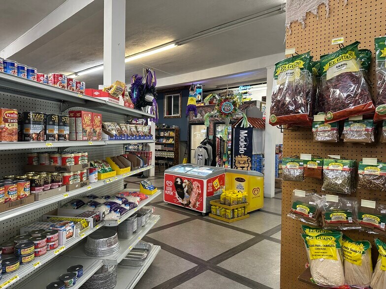 More Photos Of 10 S Main St, Fillmore Restaurant For Sale