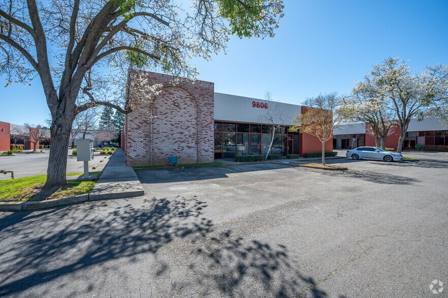 More Photos Of 9806 Old Winery Pl, Sacramento Research And Development For Lease