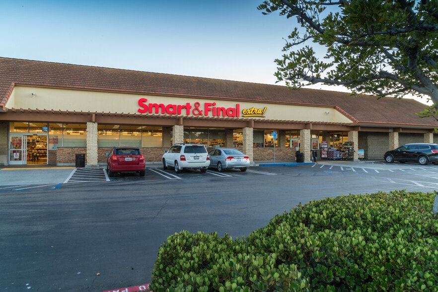 More Photos Of 10601-10633 Tierrasanta Blvd, San Diego Unknown For Lease