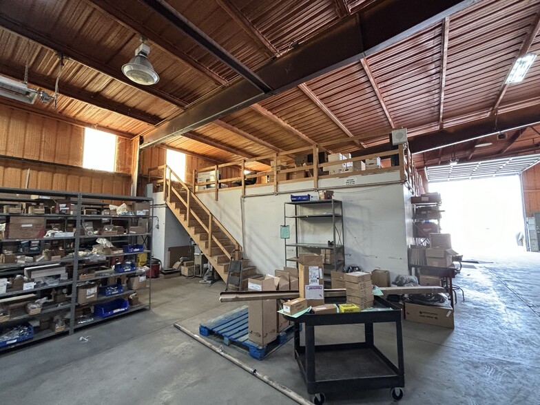 More Photos Of 1302 Rath Ave, Dodge City Distribution For Sale
