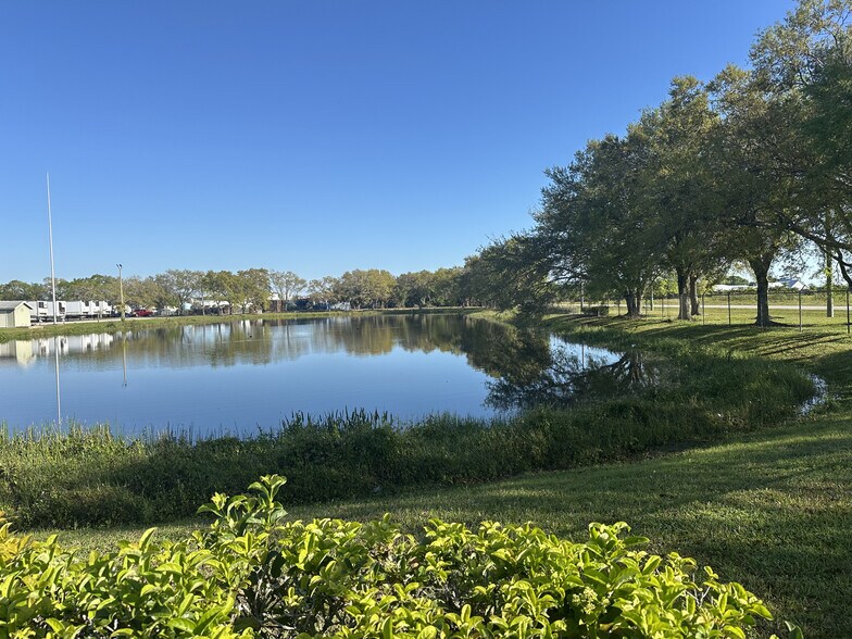 More Photos Of 625 66th Ave SW, Vero Beach Manufacturing For Sale