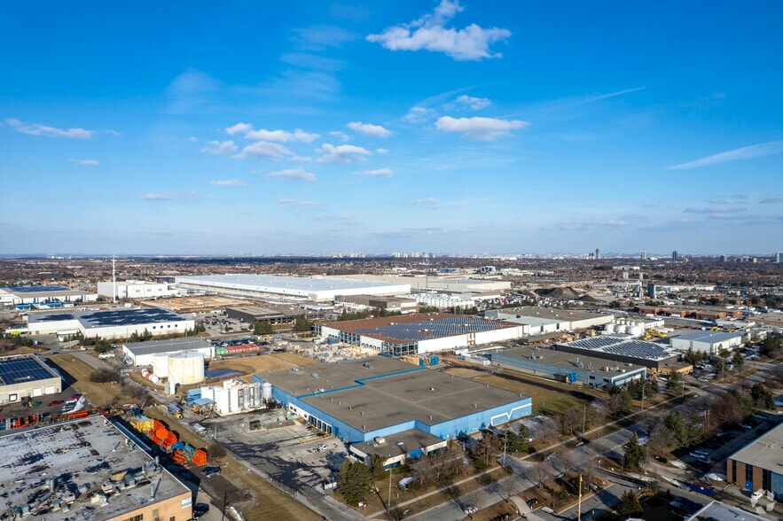 More Photos Of 35 Regan Rd, Brampton Manufacturing For Lease
