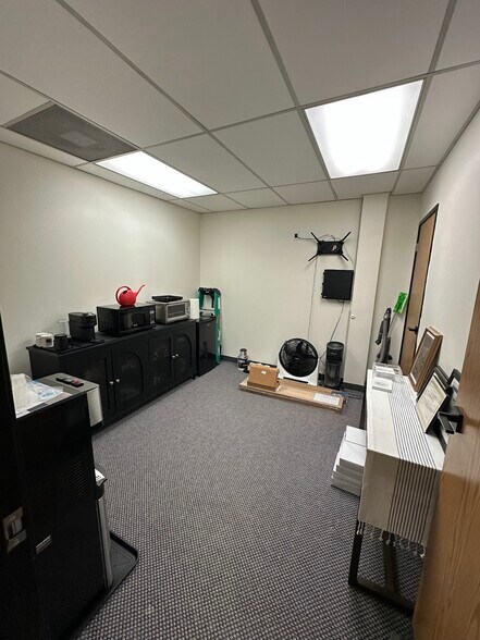 More Photos Of 271 US Highway 46, Fairfield Office For Lease