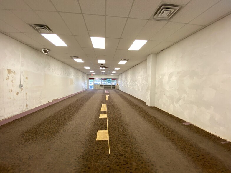 More Photos Of 210 E Main St, Mandan General Retail For Sale