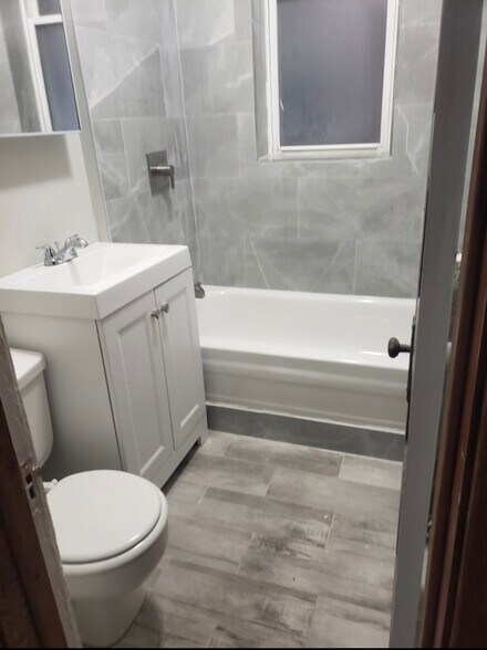 More Photos Of 6456 S Parnell Ave, Chicago Apartments For Sale