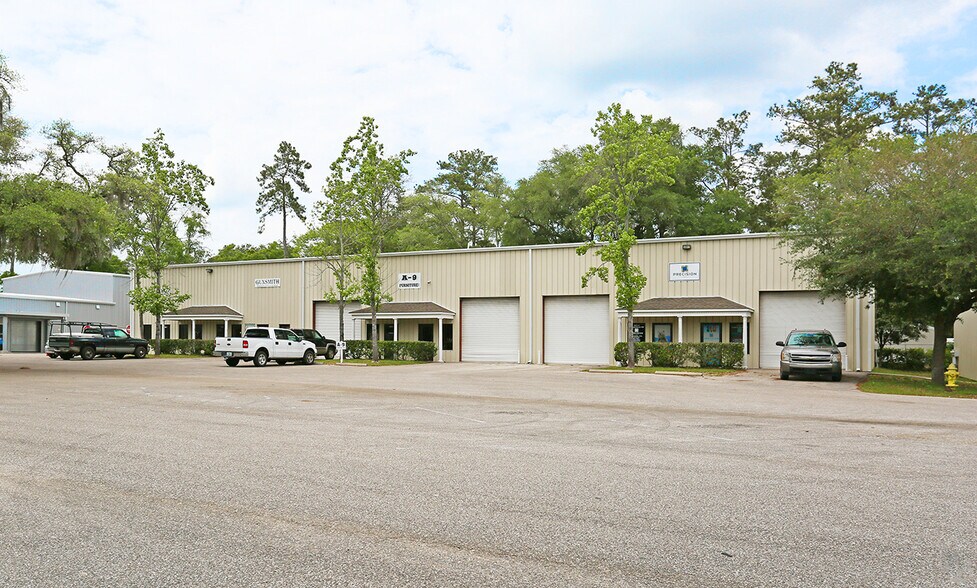 More Photos Of 1525 Capital Cir NW, Tallahassee Warehouse For Lease