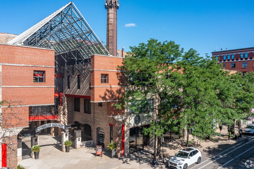 More Photos Of 1350 N Wells St, Chicago Apartments For Lease