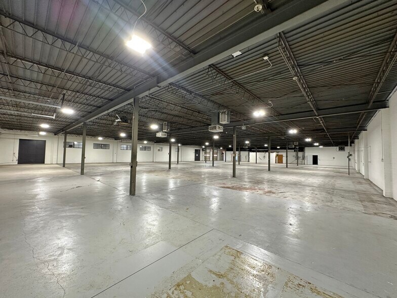 More Photos Of 4600 N Cooper Ave, Oklahoma City Warehouse For Sale