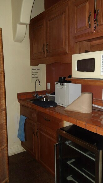 More Photos Of 1906A E Tyler, Harlingen Office For Sale