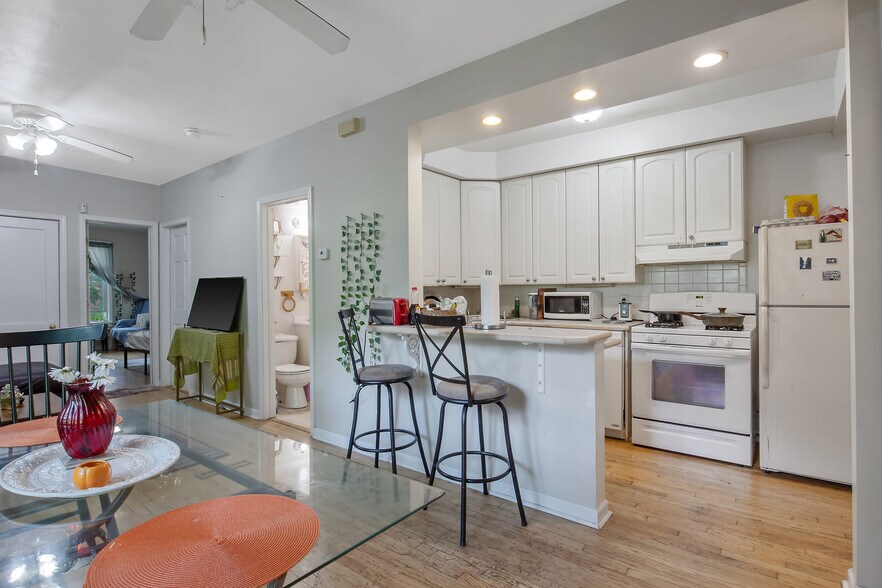 More Photos Of 101 Comstock Ave, Syracuse Apartments For Sale