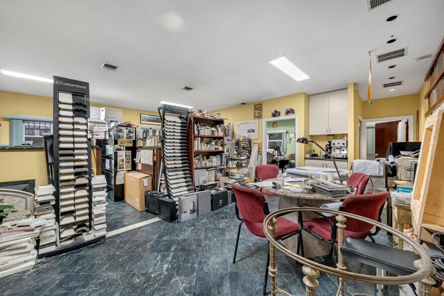More Photos Of 305 Douglass St, Brooklyn Warehouse For Lease