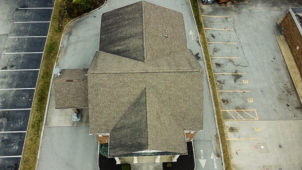 More Photos Of 330 N Cedar Bluff Rd, Knoxville Bank For Sale