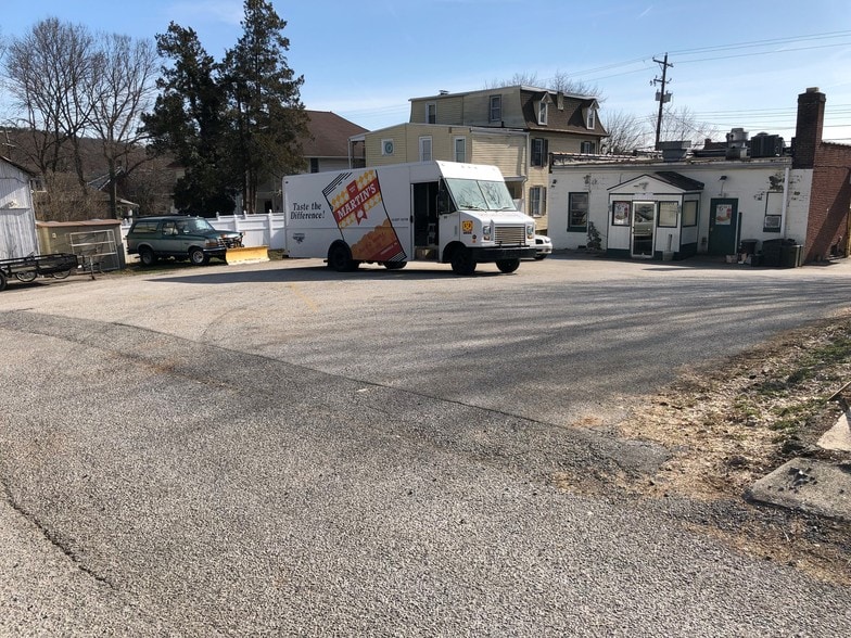 More Photos Of 3186 N George St, Emigsville Restaurant For Sale