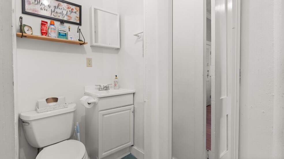 More Photos Of 465 Chapel St, Lee Apartments For Sale