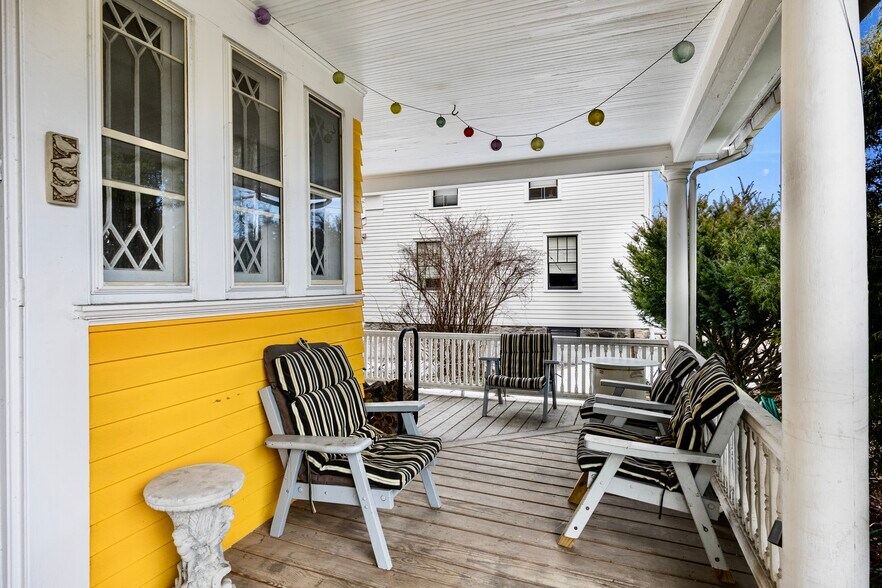 More Photos Of 3630 Main St, Stone Ridge Restaurant For Sale