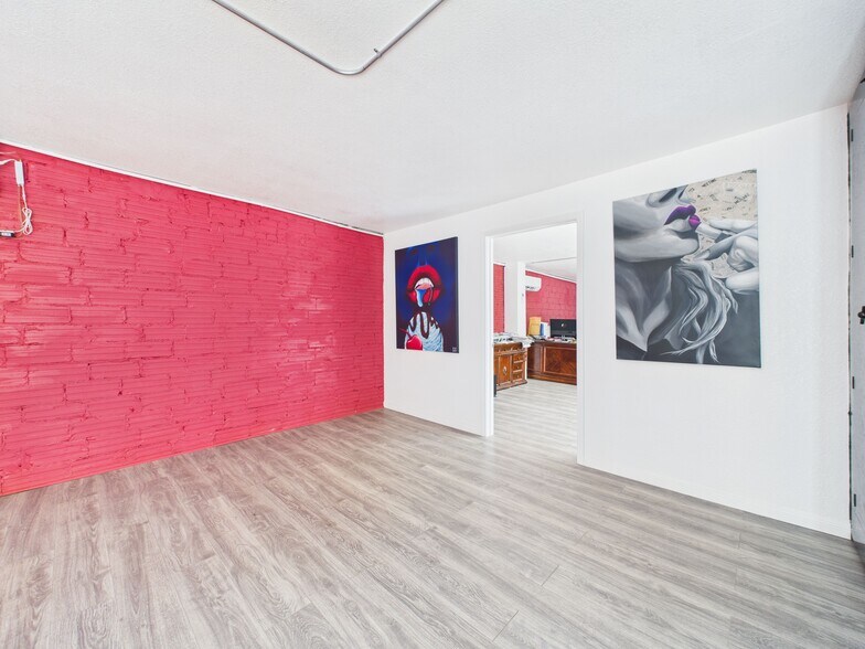 More Photos Of 2327 Winnie St, Galveston Freestanding For Sale