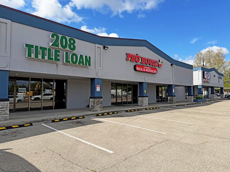 More Photos Of 1600 N Main St, Meridian General Retail For Lease
