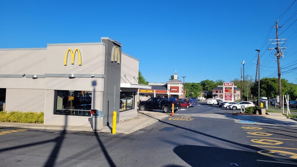 More Photos Of 7200 Muncaster Mill Rd, Rockville Unknown For Lease