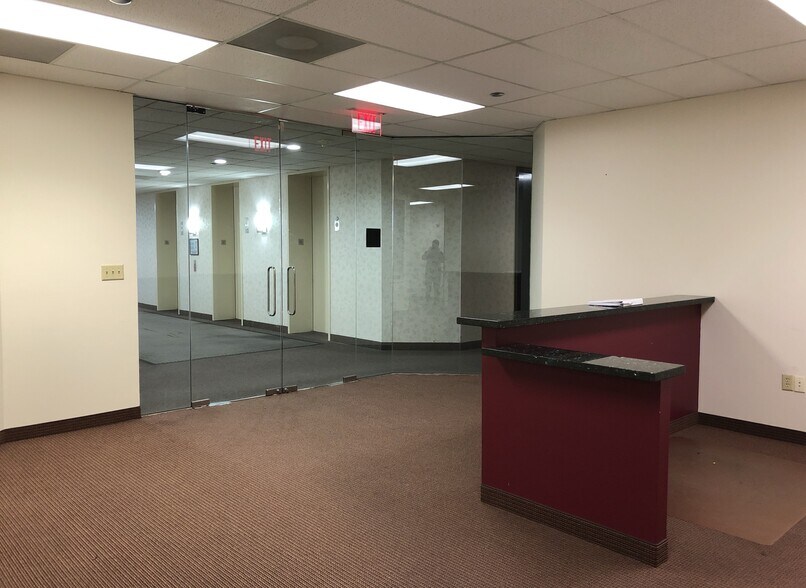 More Photos Of 4144 N Central Expy, Dallas Coworking Space