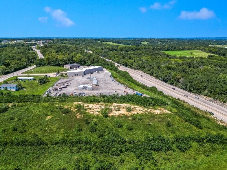 More Photos Of 109 Diversified Dr, Villa Ridge Service For Lease