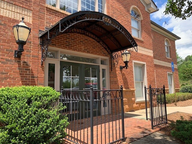 More Photos Of 4080 Mcginnis Ferry Rd, Alpharetta Medical For Lease