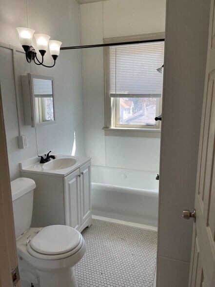 More Photos Of 301 21st St, Sioux City Apartments For Sale