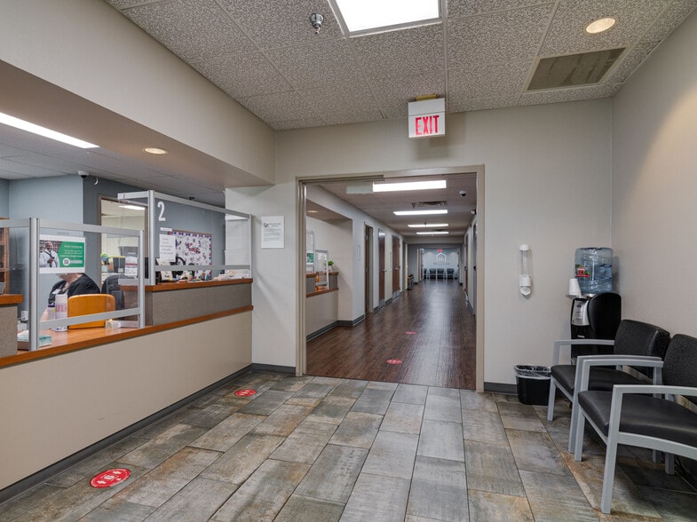 More Photos Of 4301 Brown Trl, Colleyville Medical For Lease