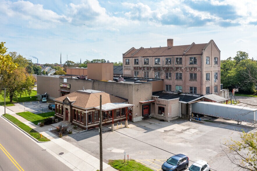 More Photos Of 317 W Front St, Monroe Light Manufacturing For Sale