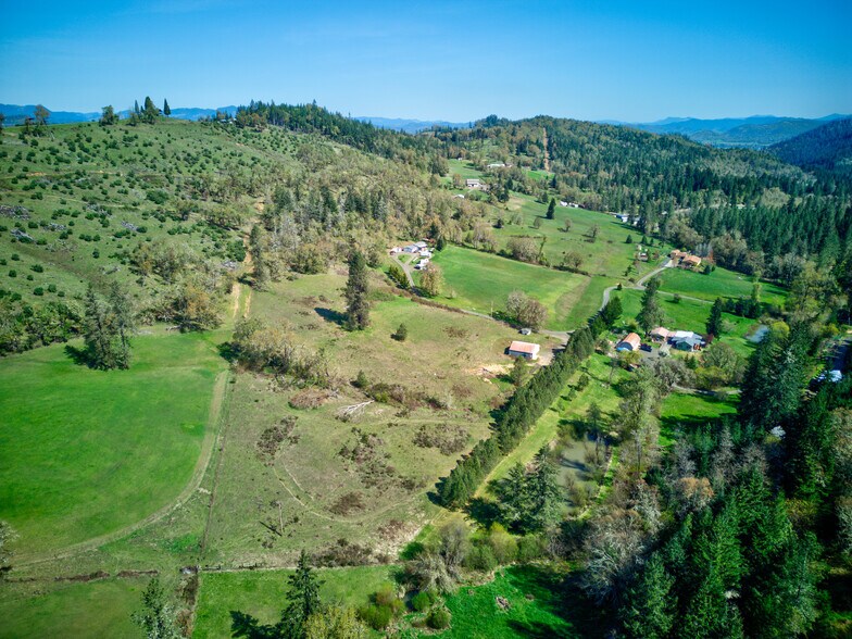 More Photos Of 0 San Souci Dr, Roseburg Land For Sale