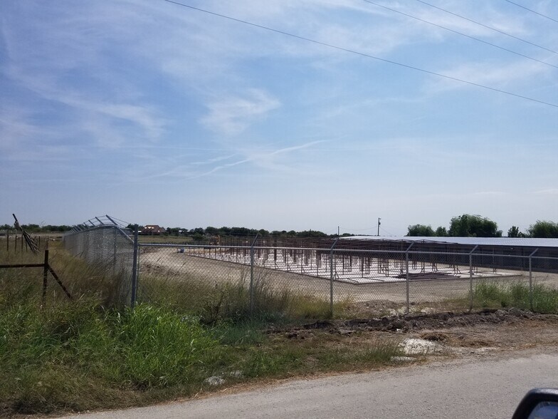 More Photos Of 119 County Road 4003, Decatur Self Storage For Sale