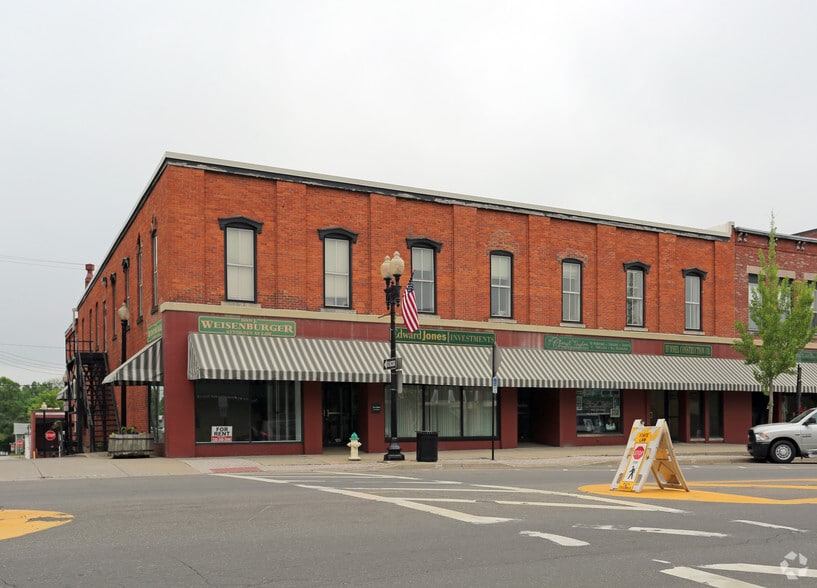More Photos Of 121-127 E Main St, Ravenna Storefront Retail Office For Sale