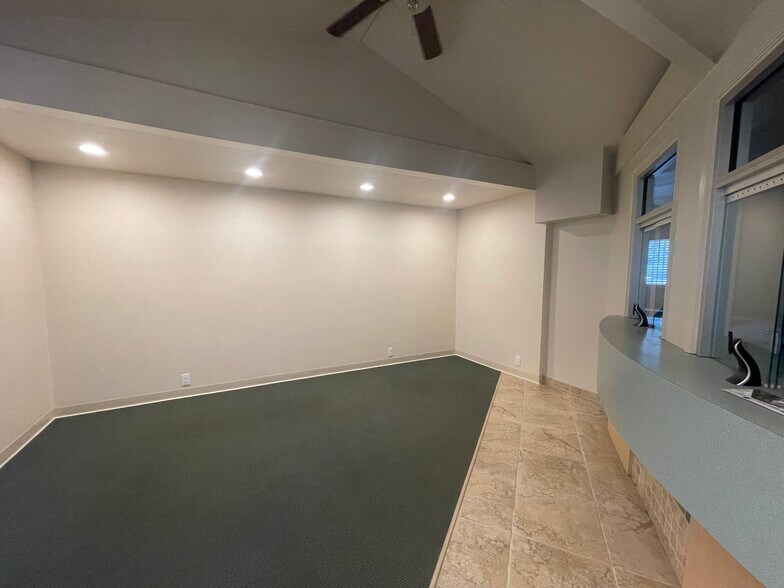 More Photos Of 2740 W Main St, Visalia Medical For Lease