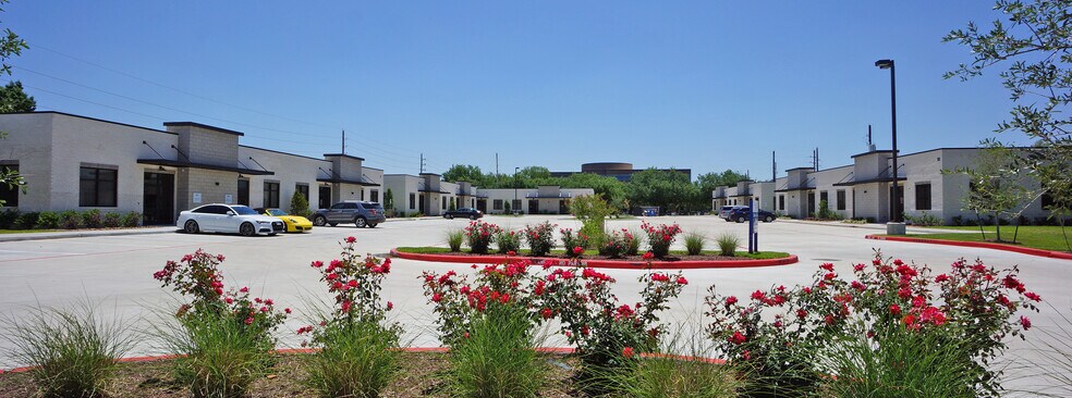 More Photos Of 12440 Emily Ct, Sugar Land Office For Lease