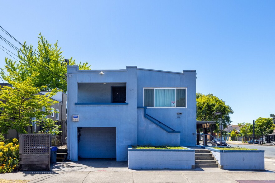 More Photos Of 2901-2903 Sacramento St, Berkeley Storefront Retail Residential For Sale