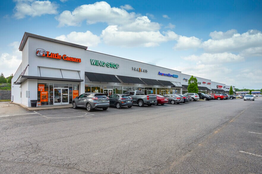 More Photos Of 7050-7088 Charlotte Pike, Nashville Unknown For Lease