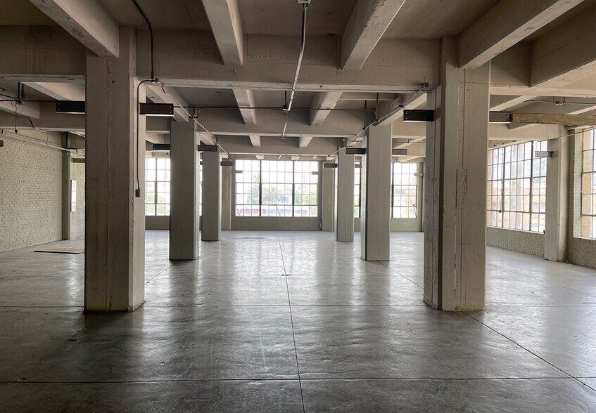 More Photos Of 1500 S Los Angeles St, Los Angeles Loft Creative Space For Lease